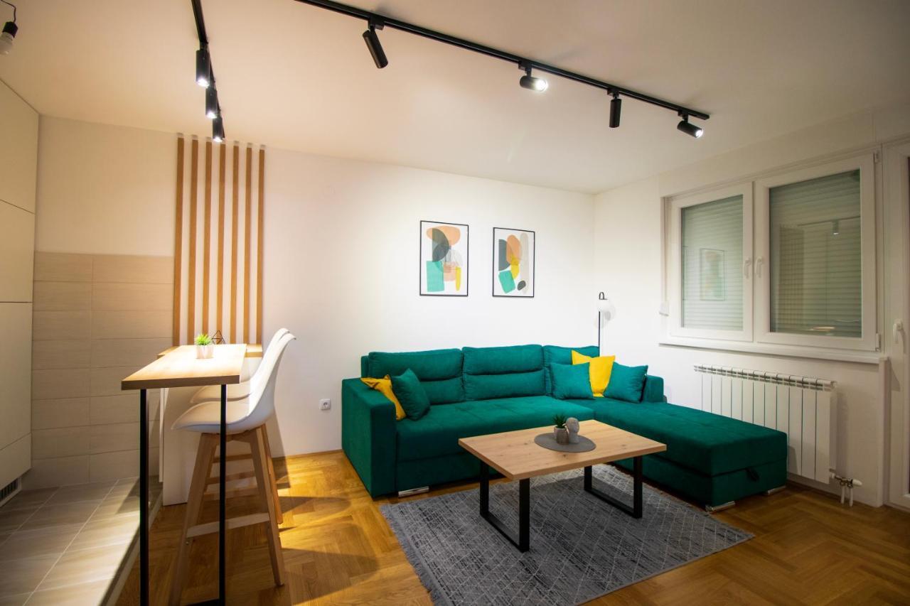 M&A Apartment-Easy Airport Lukavica ภายนอก รูปภาพ