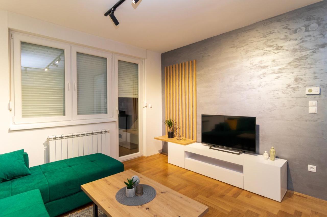 M&A Apartment-Easy Airport Lukavica ภายนอก รูปภาพ